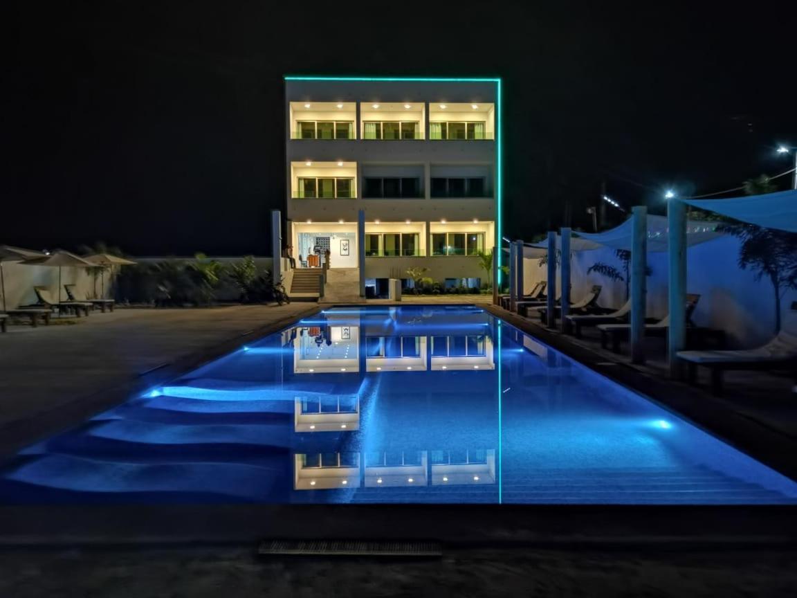 Malaki Otel Los Ayala Dış mekan fotoğraf